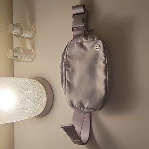 Lululemon Everywhere Belt Bag Camo